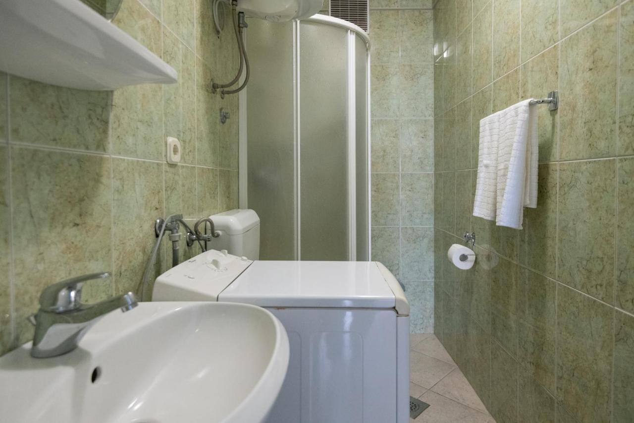 פודגורה Apartman Ruza מראה חיצוני תמונה